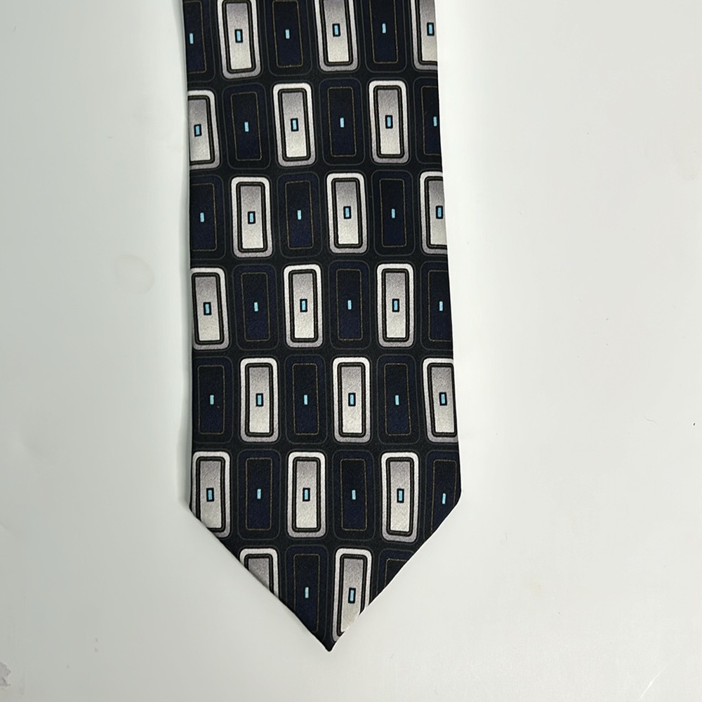 Kilburne and Finch Tie